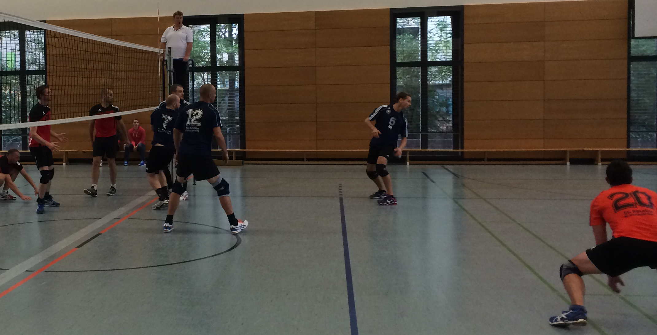 hinterfeld kommt zurck