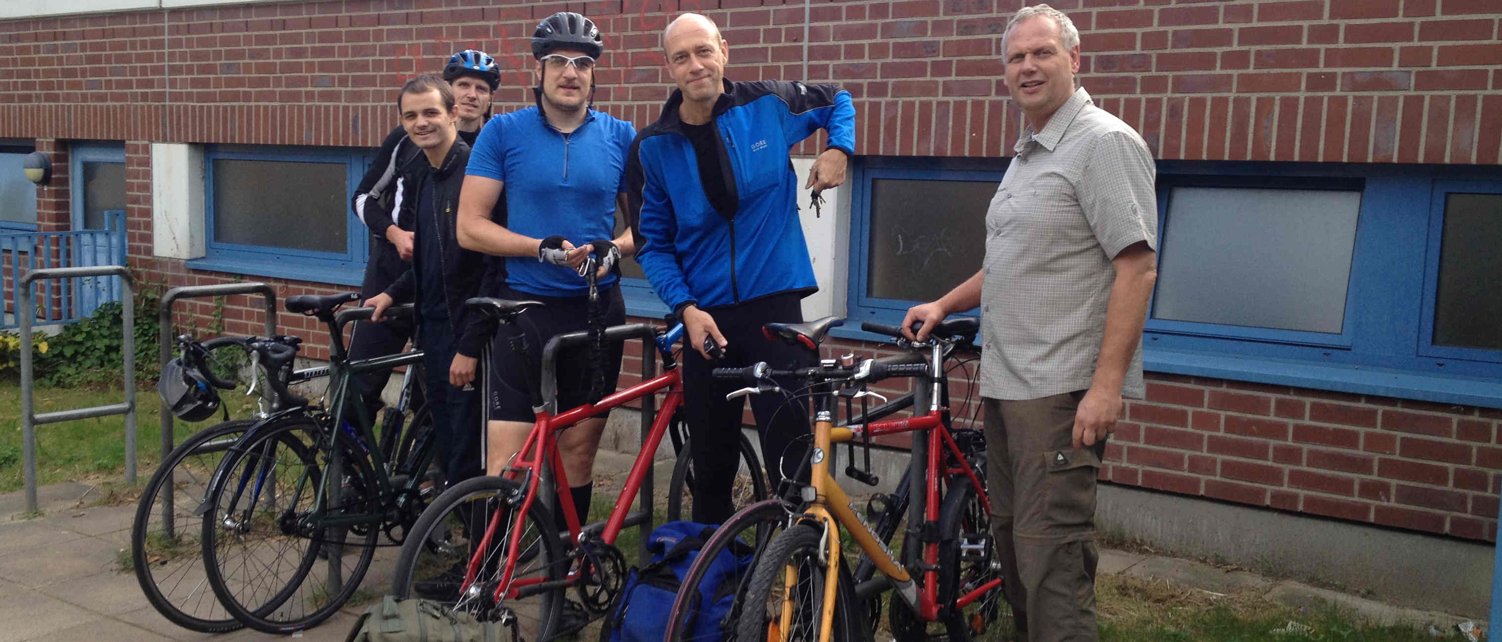 Vom Radrennen direkt auf's Volleyballfeld in Spandau